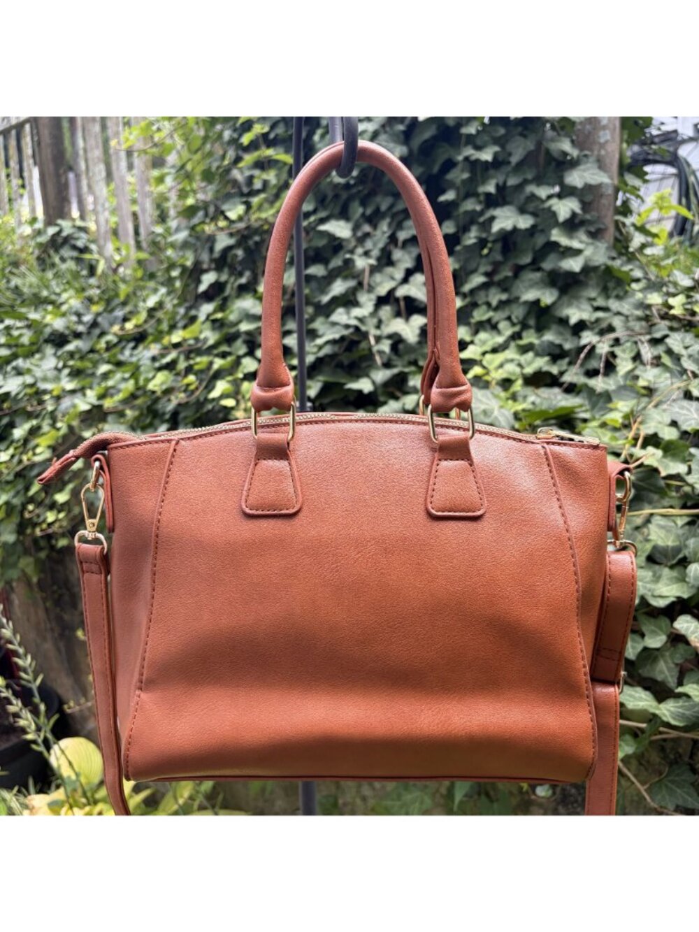 Alexis Bendel Coganc Tan Vegan Leather Shoulder Bag Crossbody Adjustable Preppy - Picture 5 of 12